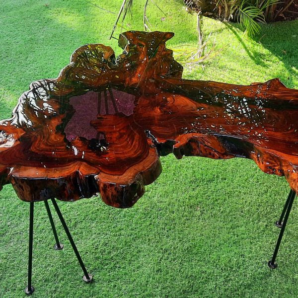 Natural Live Edges Table