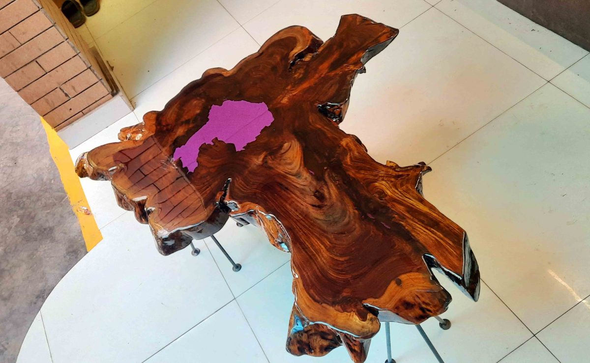 Natural Live Edges Table - Image 4