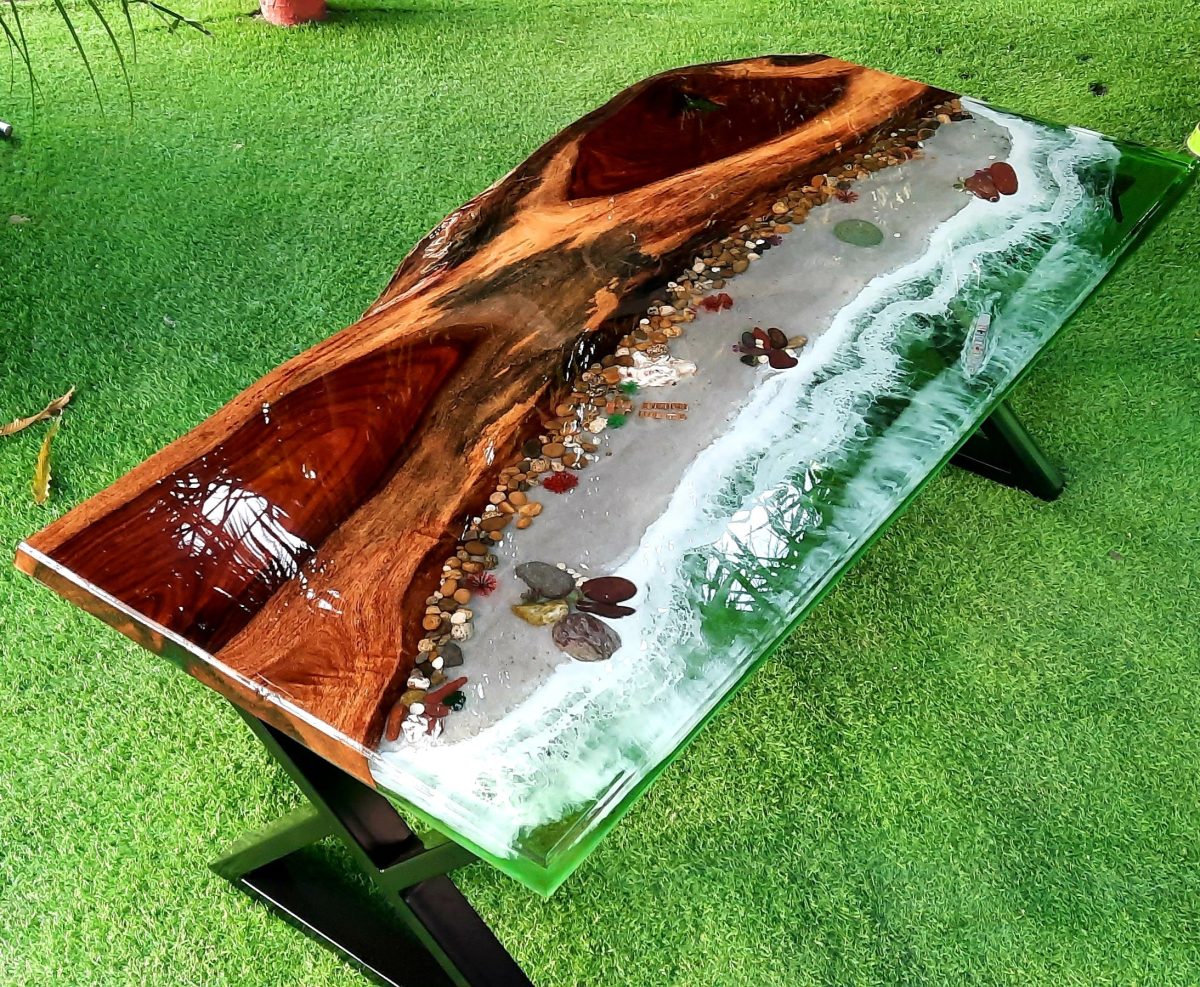 Premium Ocean Table - Image 1
