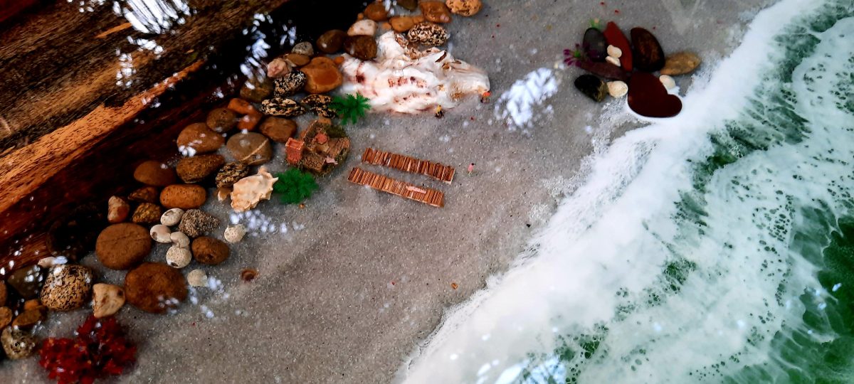 Premium Ocean Table - Image 9