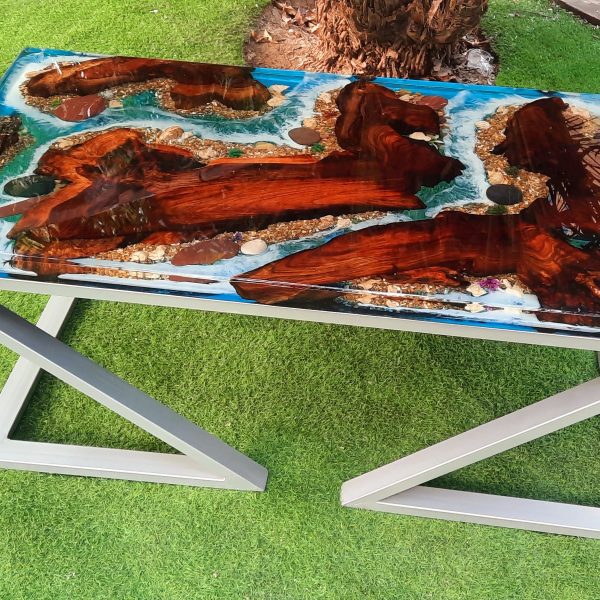 Premium Ocean Table