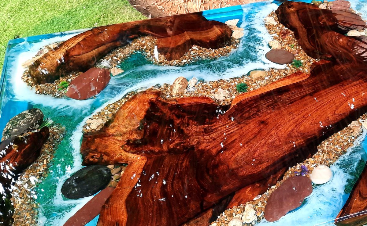 Premium Ocean Table - Image 11