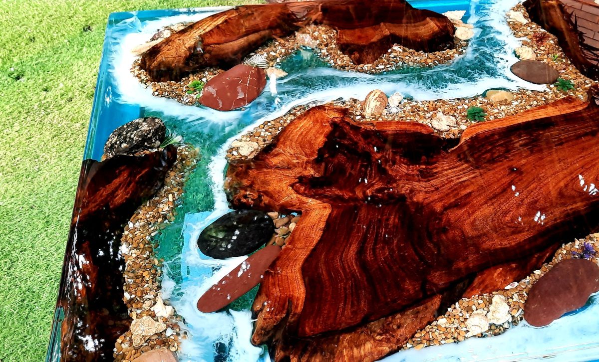 Premium Ocean Table - Image 12