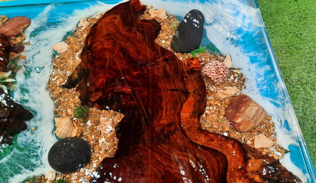 Premium Ocean Table - Image 14