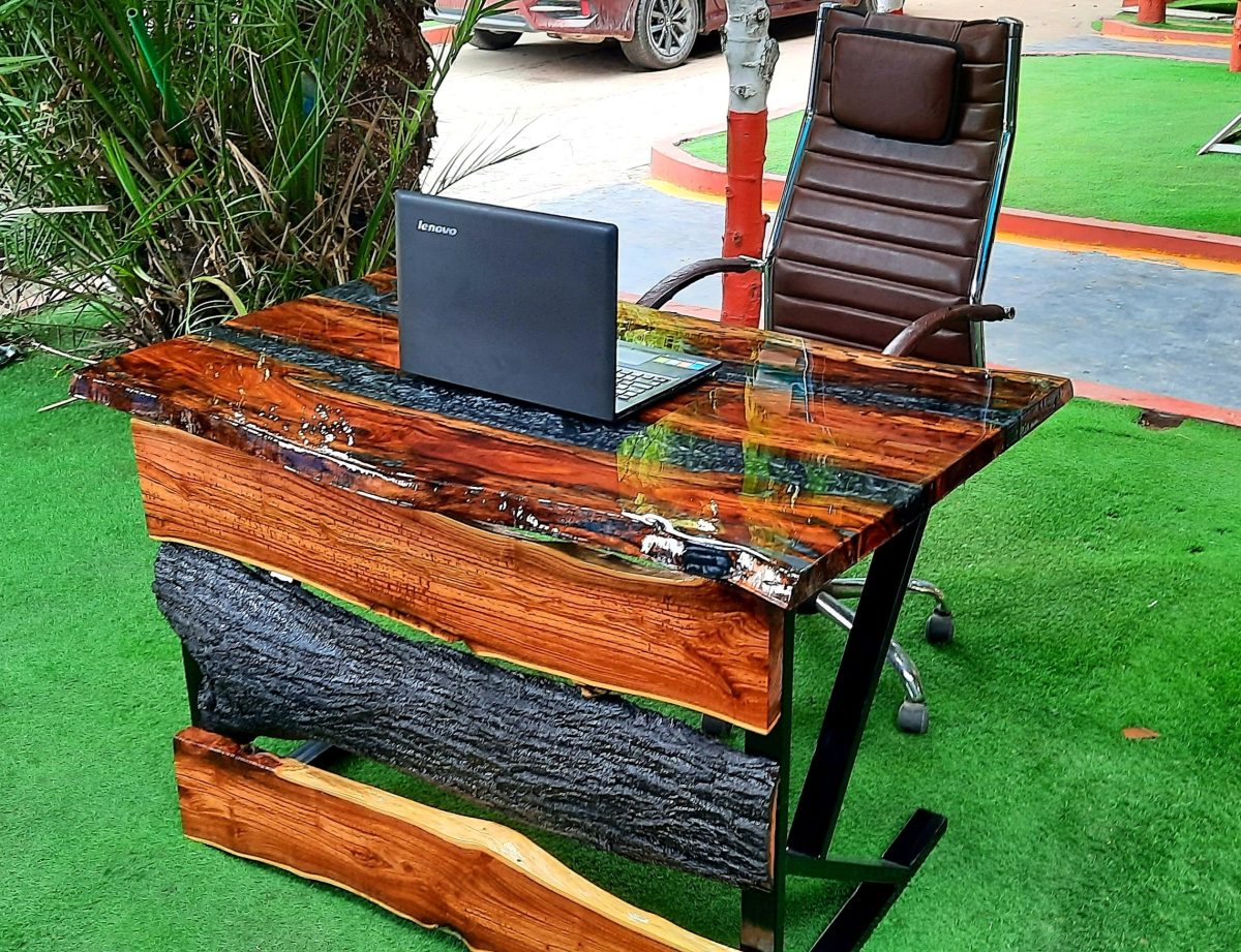 Office Table - Image 6