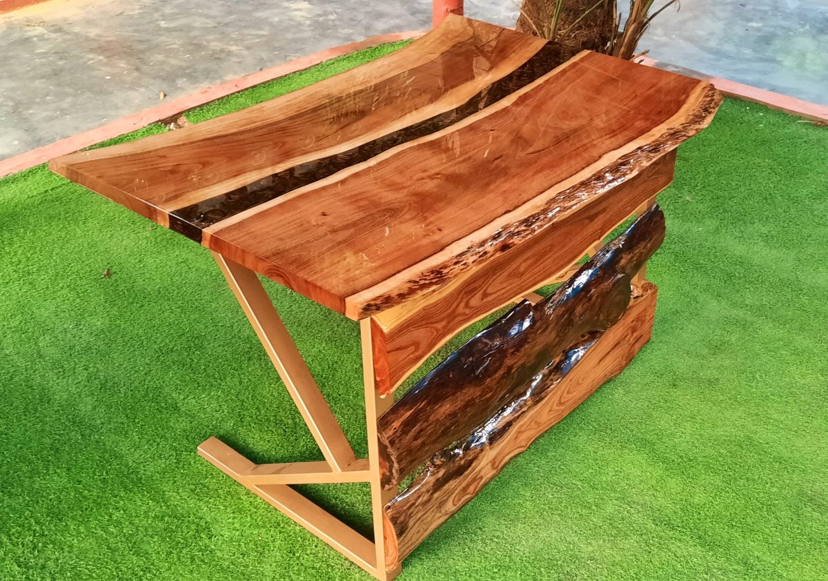 Office Table - Image 1