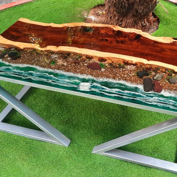Premium Ocean Table