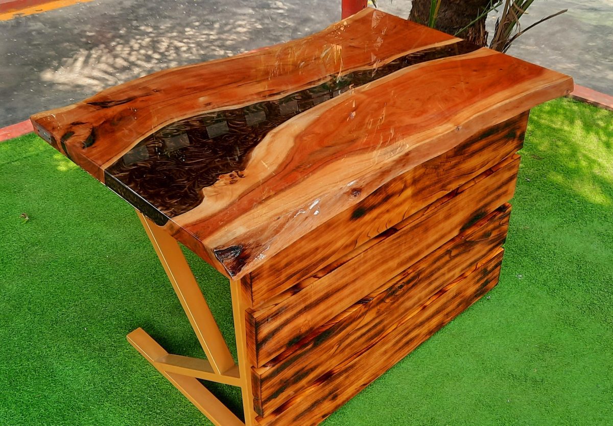 Office Table - Image 1