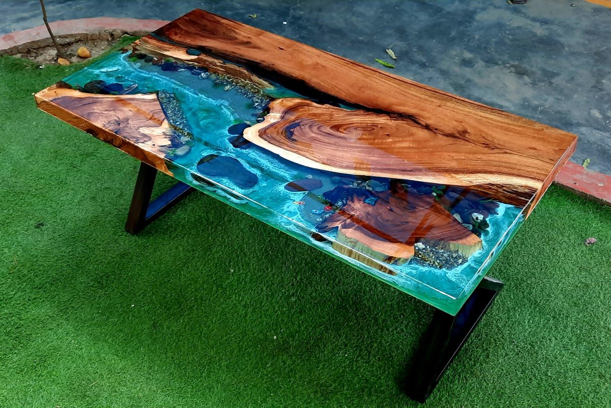 Premium Ocean Table - Image 1