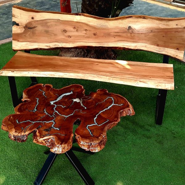 Natural Live Edges Table