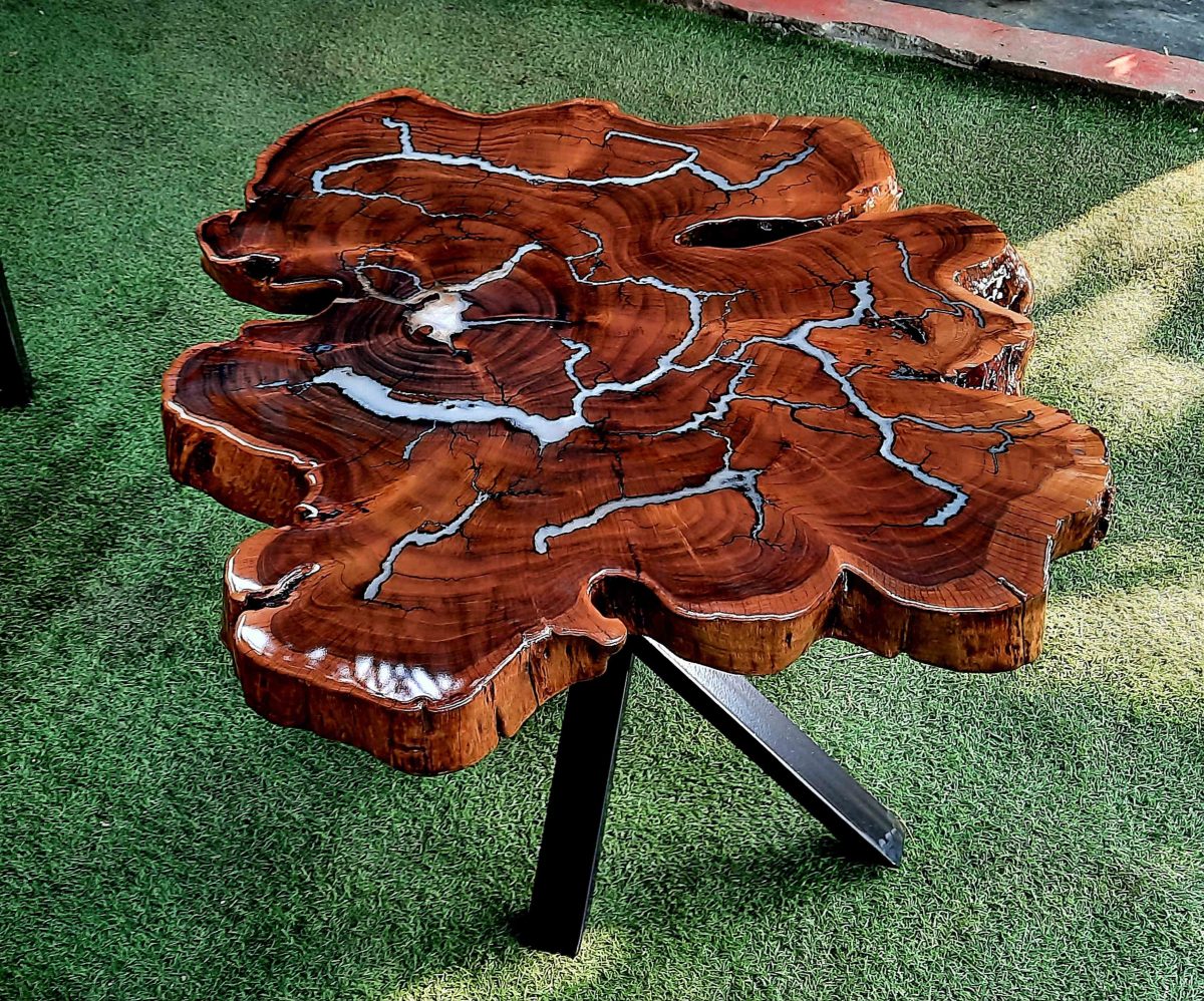 Natural Live Edges Table - Image 3