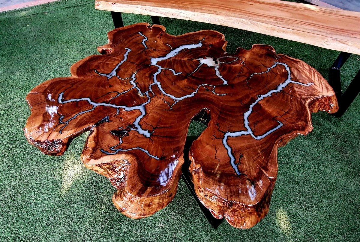 Natural Live Edges Table - Image 5