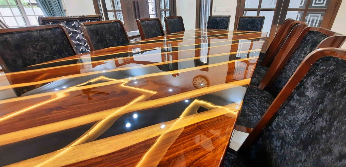 6 Seater Dining Table - Image 7