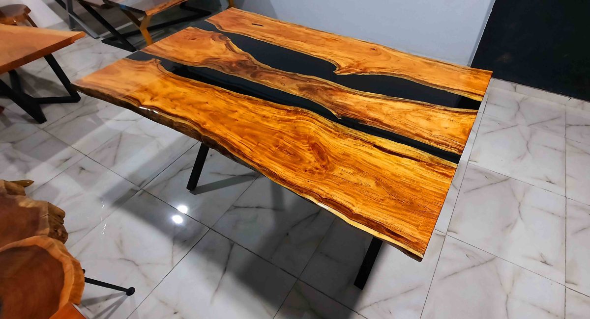 6 Seater Dining Table - Image 1