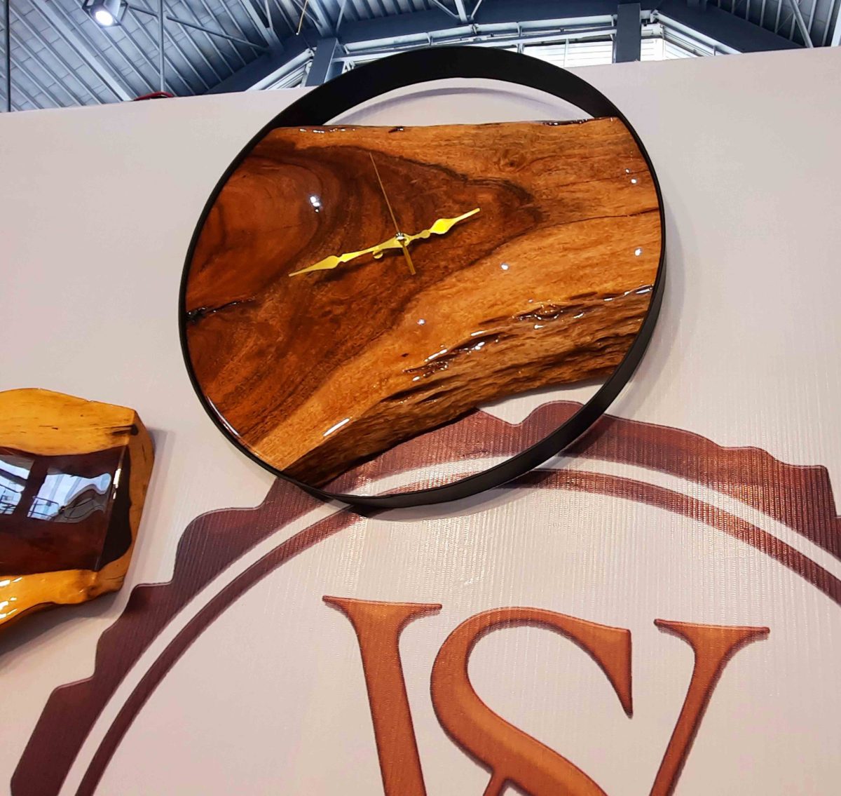 Wooden Clock - Image 1