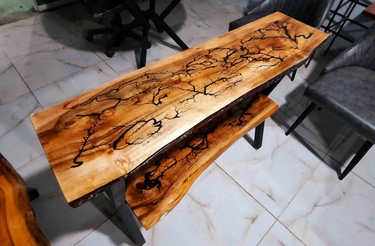 Console Table - Image 1