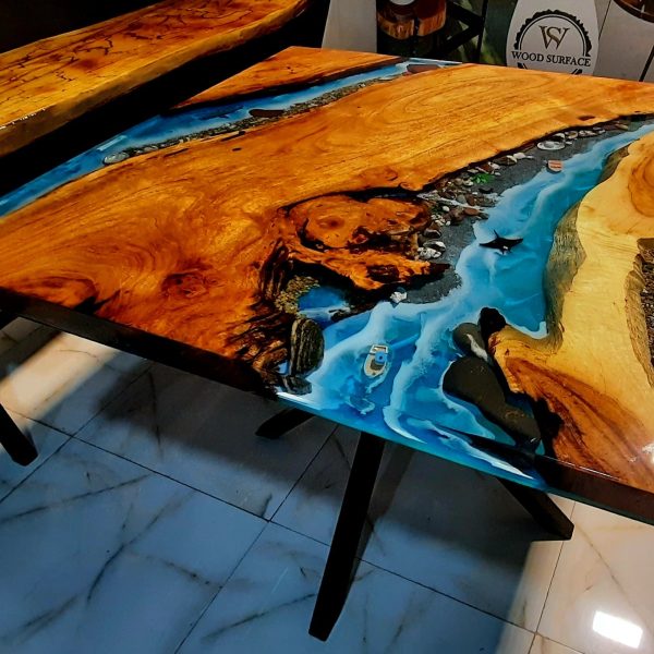 Premium Ocean Table