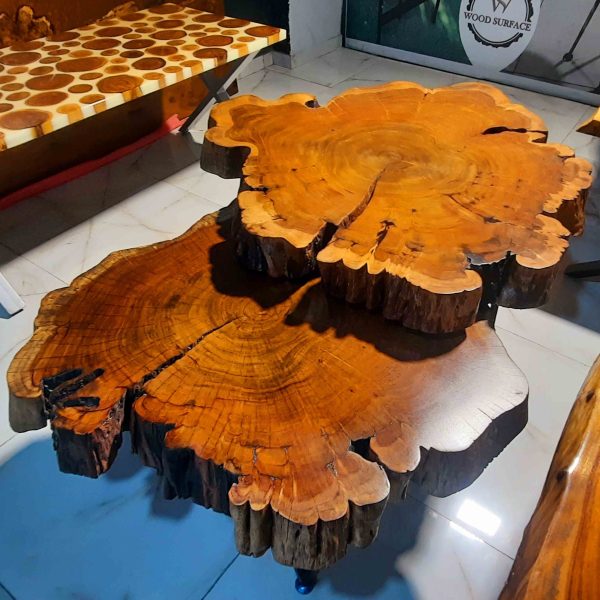 Natural Live Edges Table