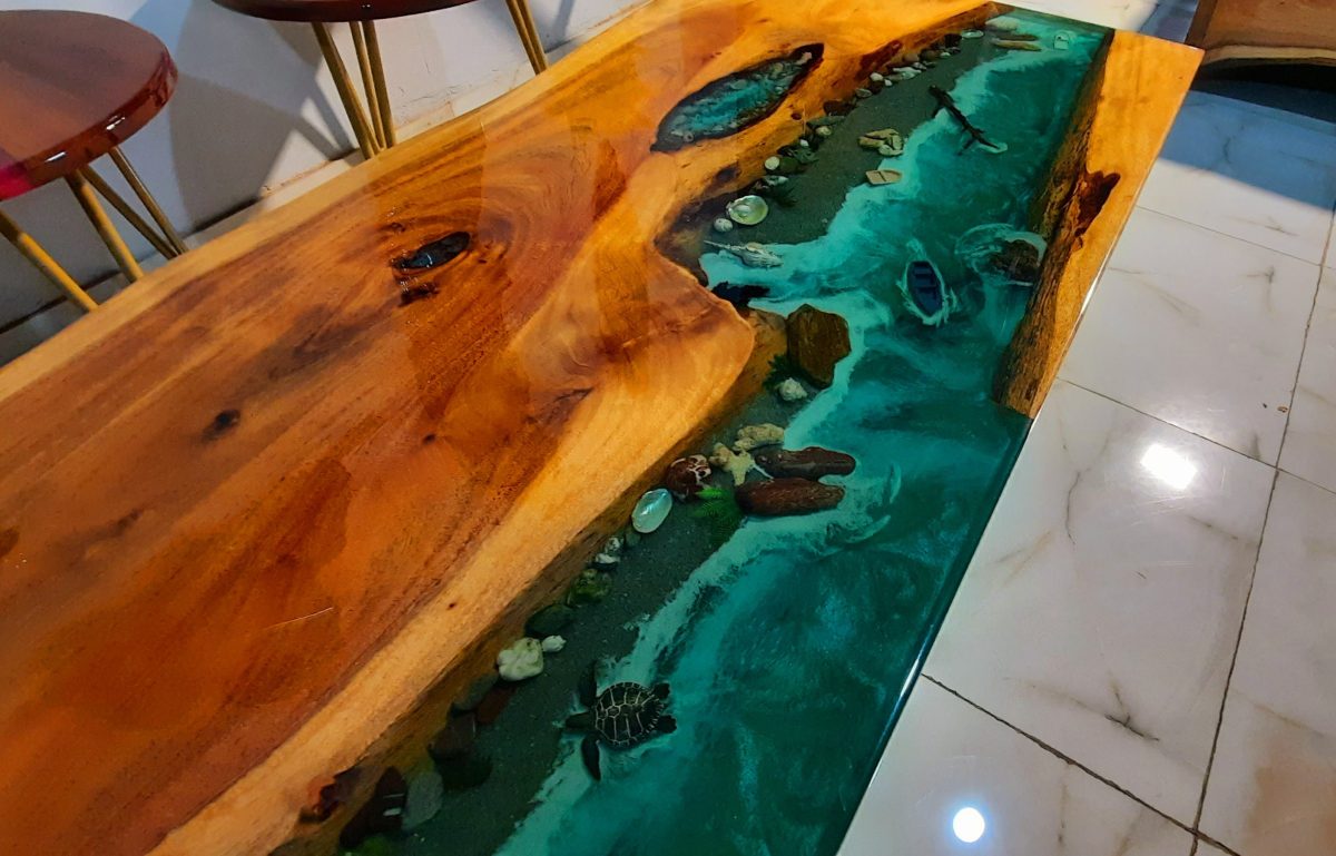 Premium Ocean Table - Image 3