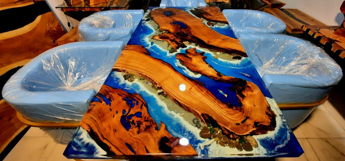 Premium Ocean Table - Image 1