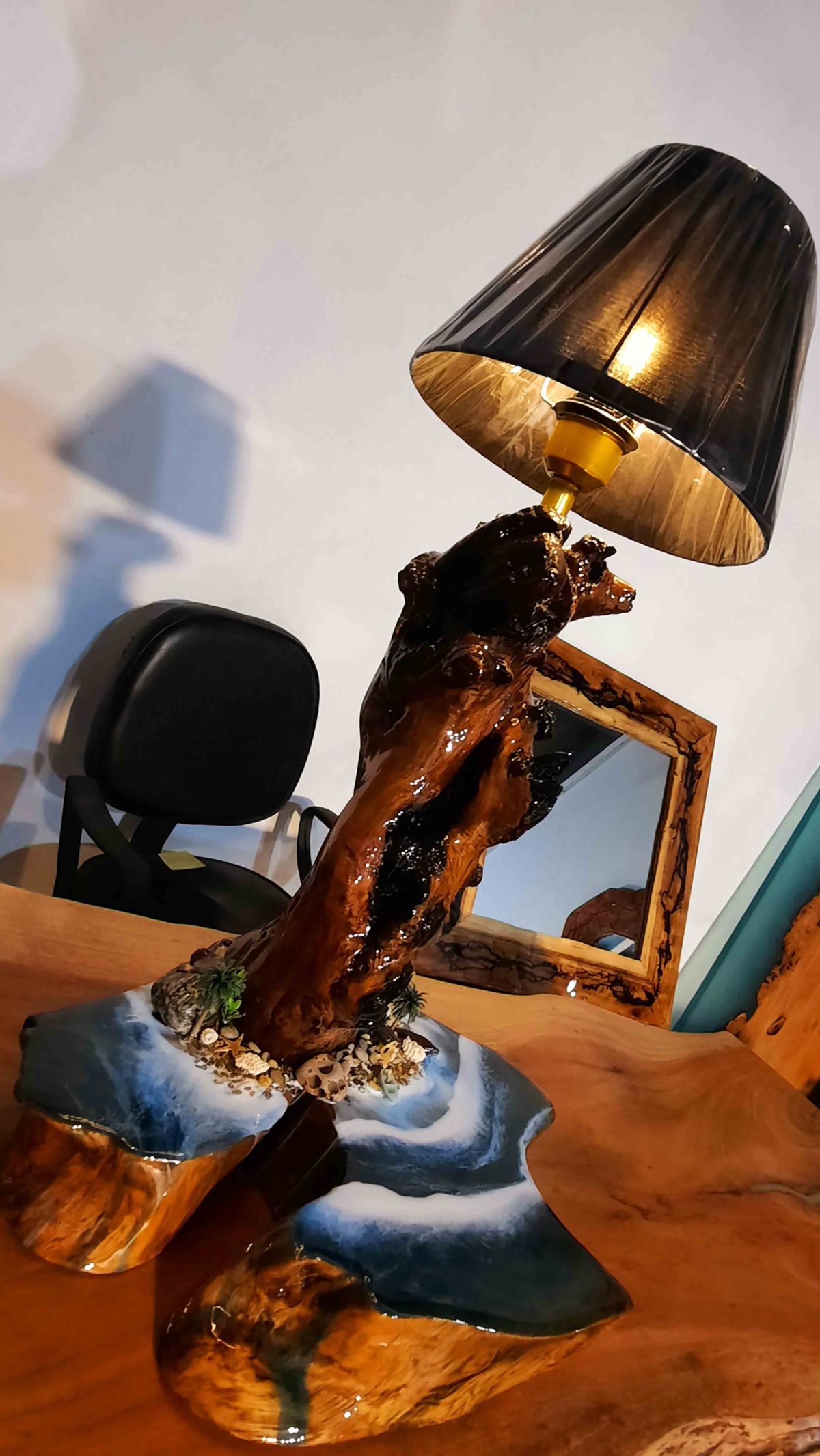 Wooden Lamp - Image 4