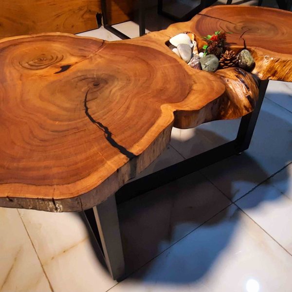Natural Live Edges Table