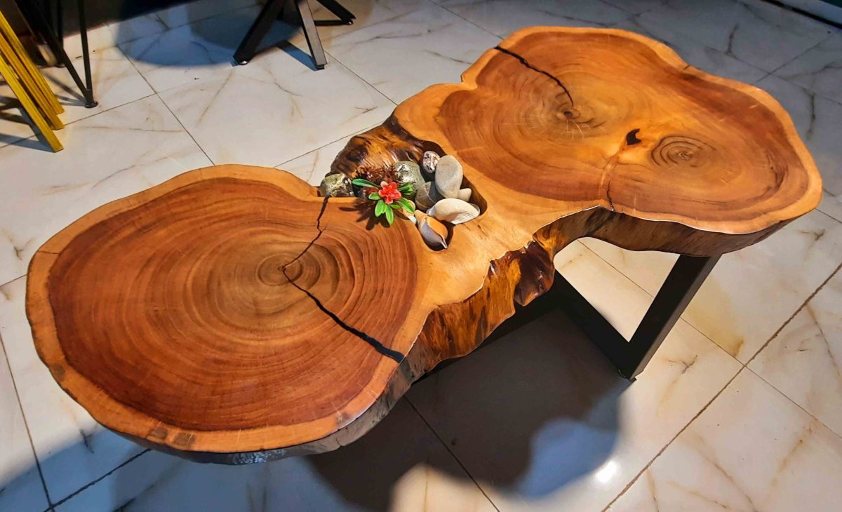 Natural Live Edges Table - Image 4