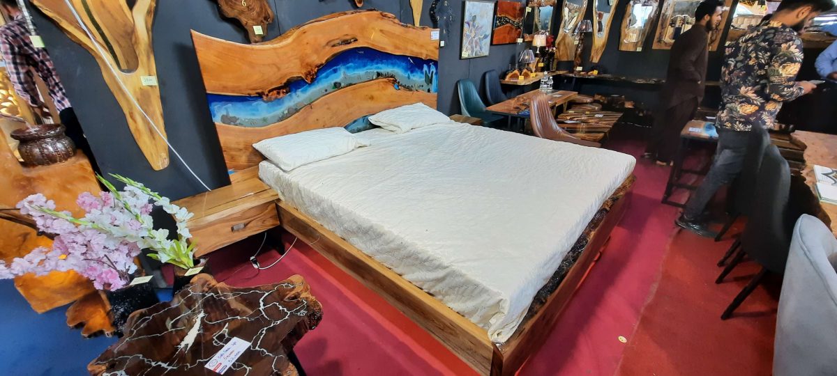 Wooden epoxy bed - Image 2
