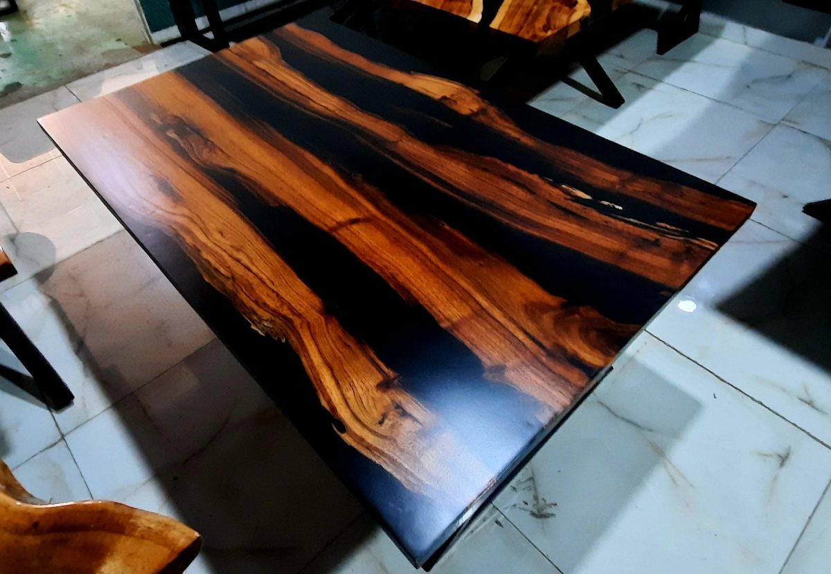 Centre table - Image 1