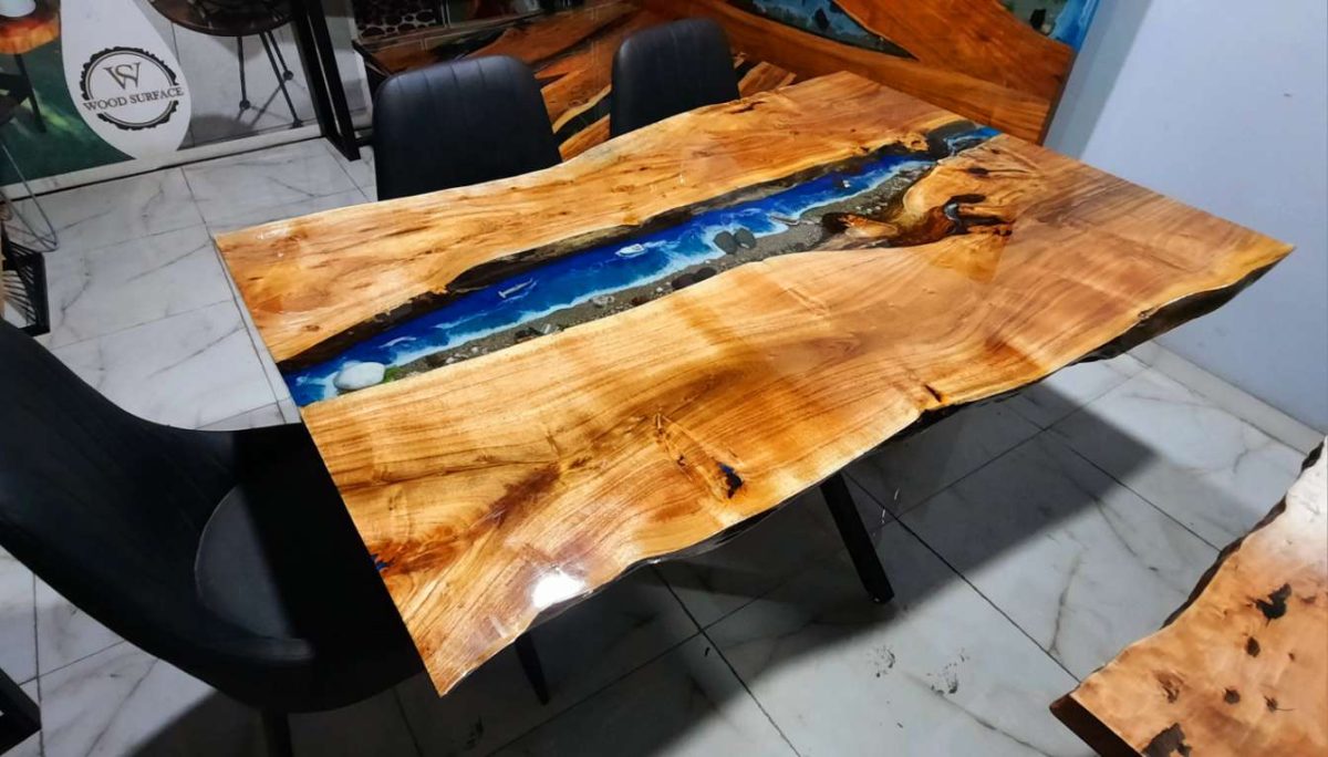 Dining table - Image 2