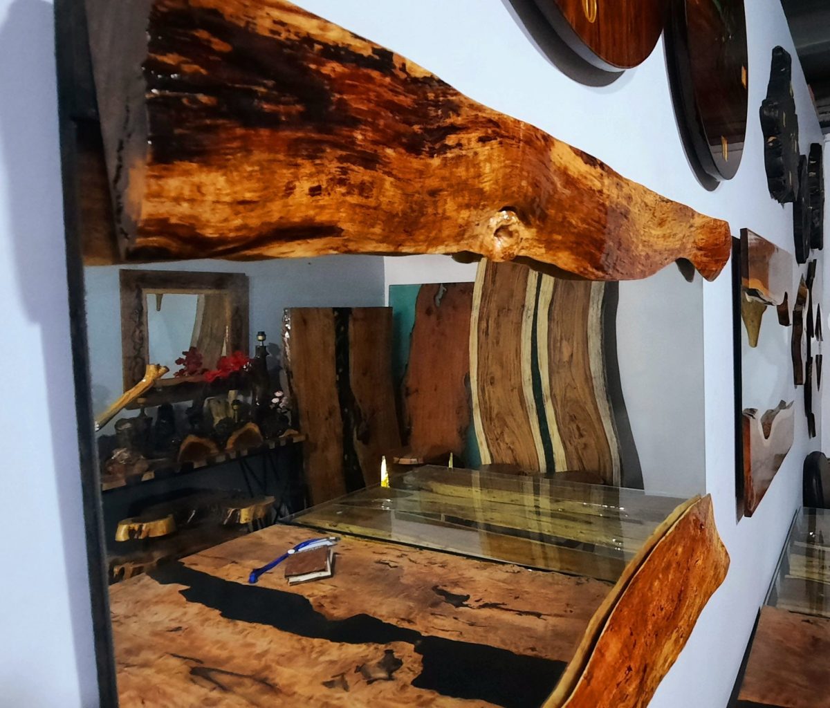 Wooden mirror - Image 1