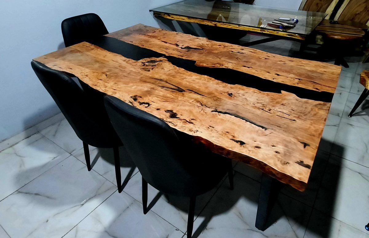 Dining table - Image 2