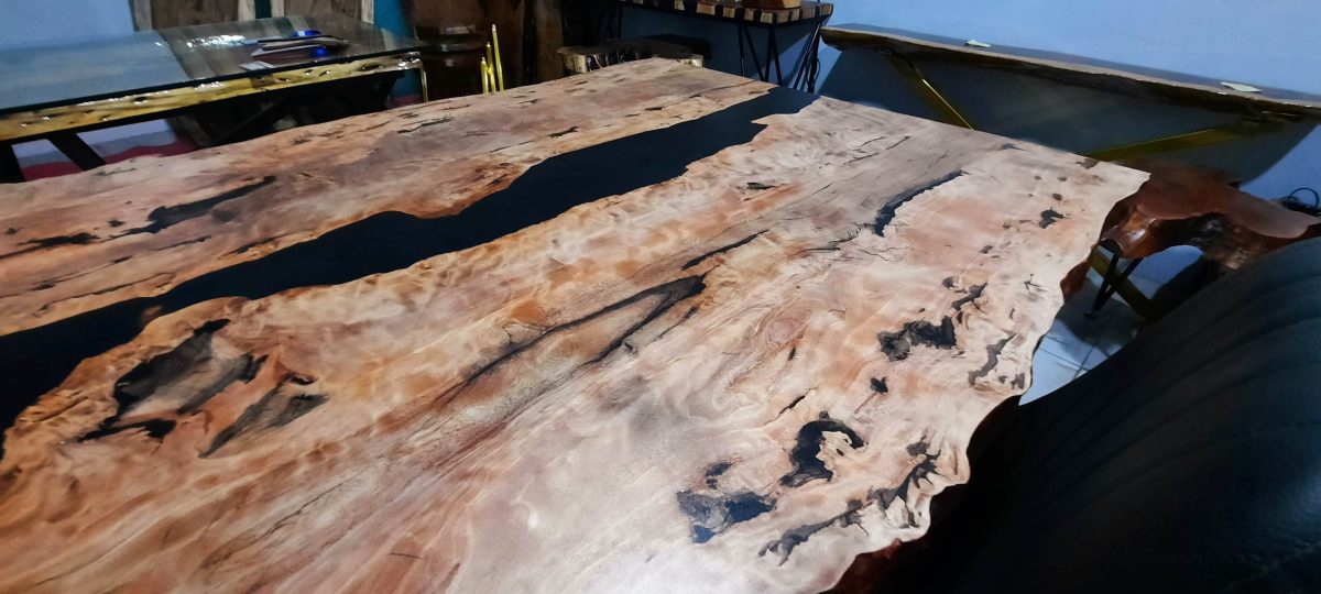 Dining table - Image 3