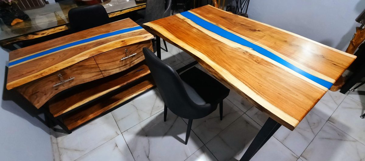 Office table with side rack - Image 1