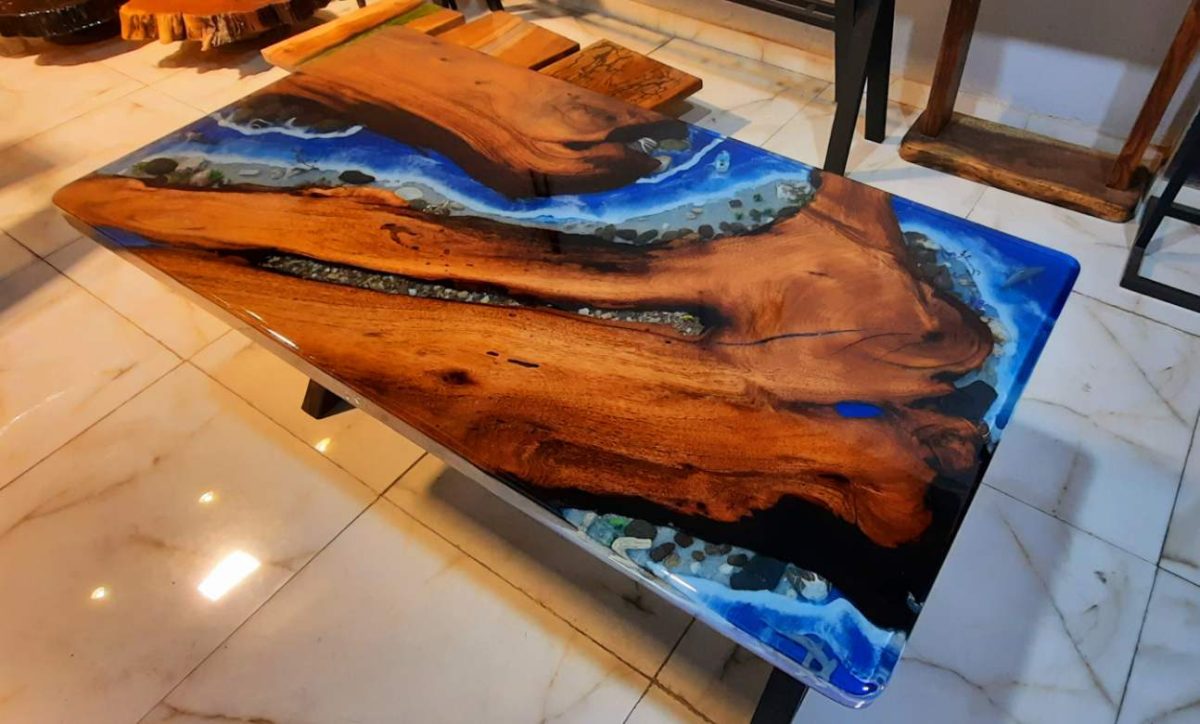 Ocean table - Image 1