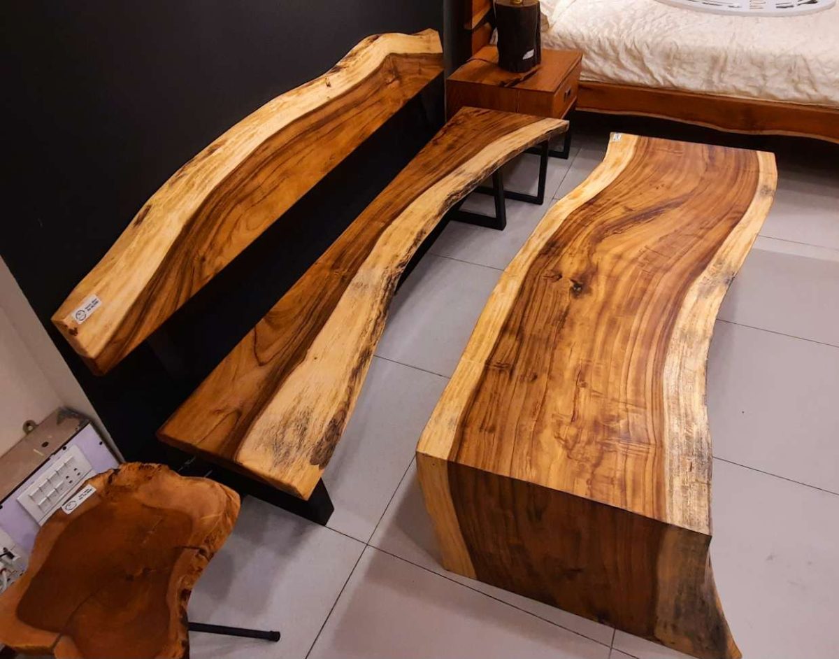 Bench with centre table - Image 2