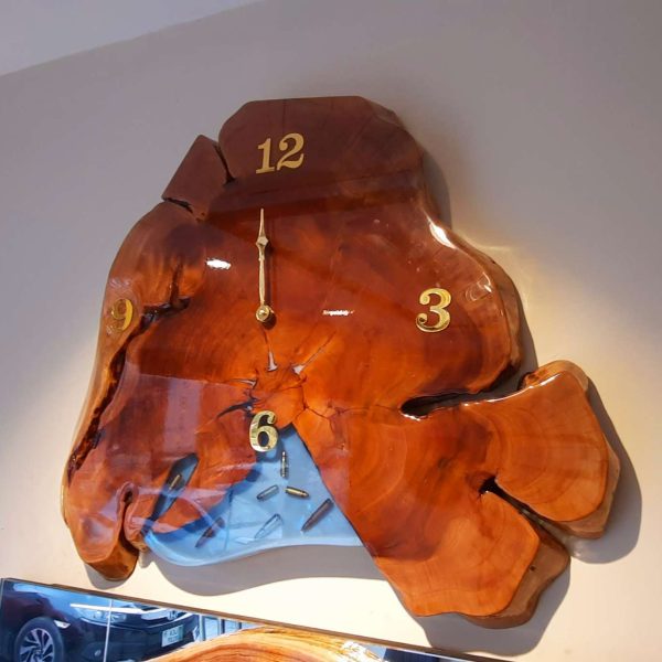 Bullets clock