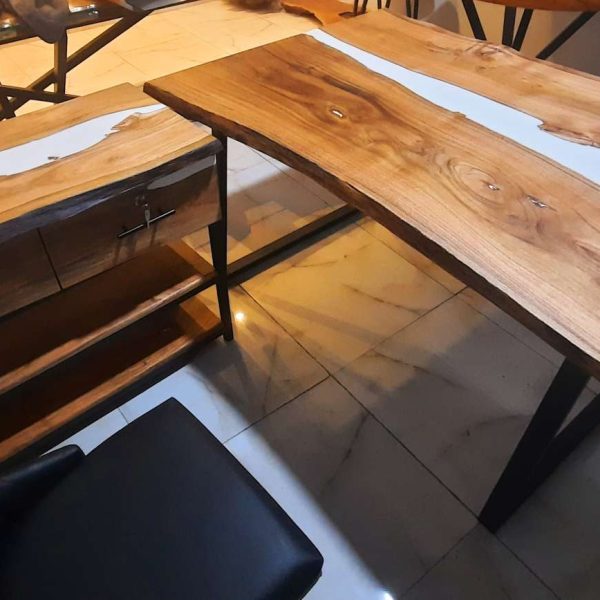 Office table with side rack