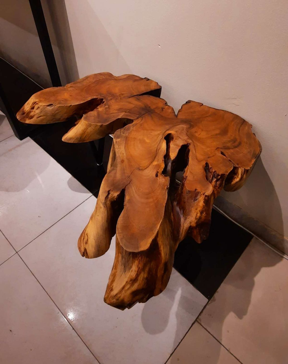 Corner table - Image 1