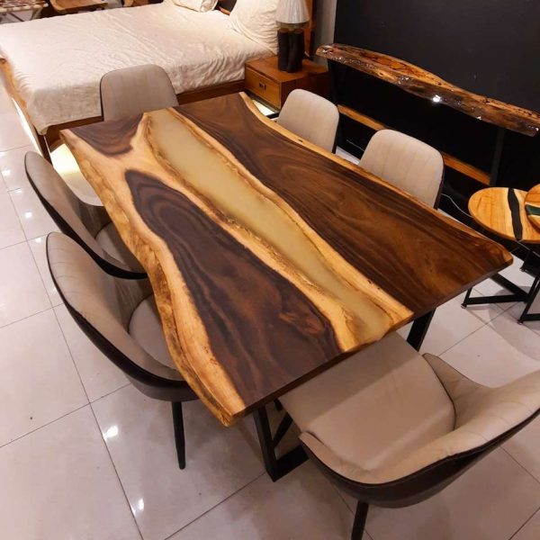 Dining table with smart chairs