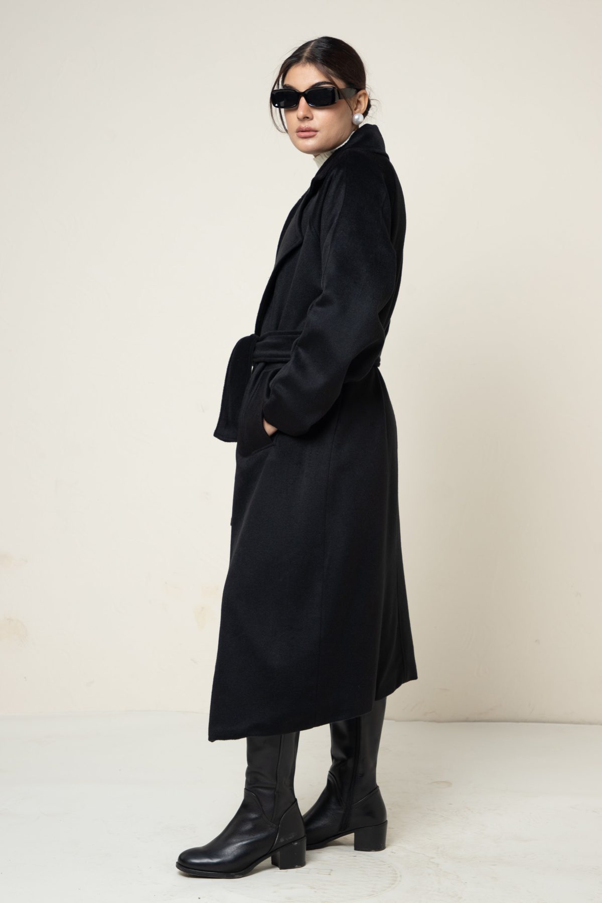 JUNO BELTED COAT- Featherwarm  (BLACK) - Image 2