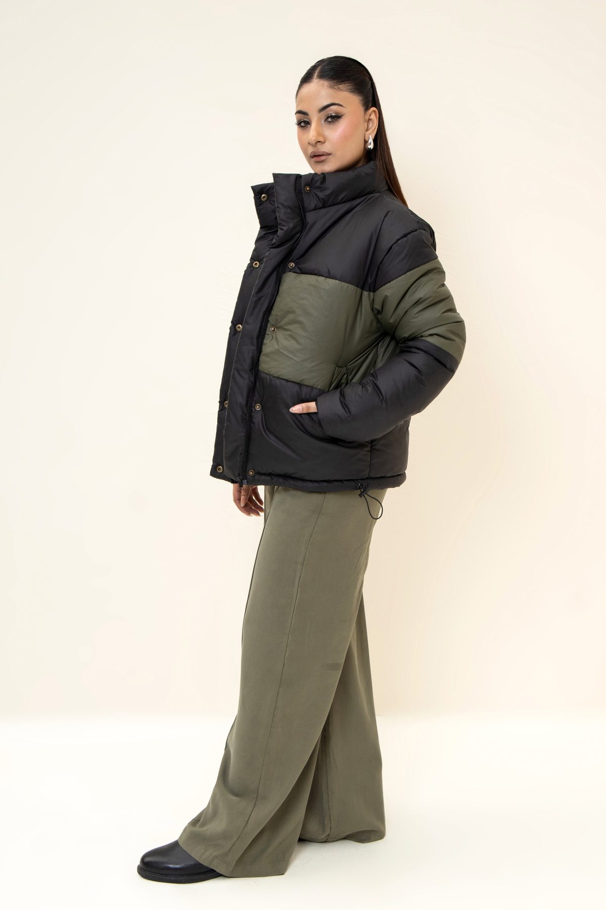 Frostline puffer jacket black - Image 2