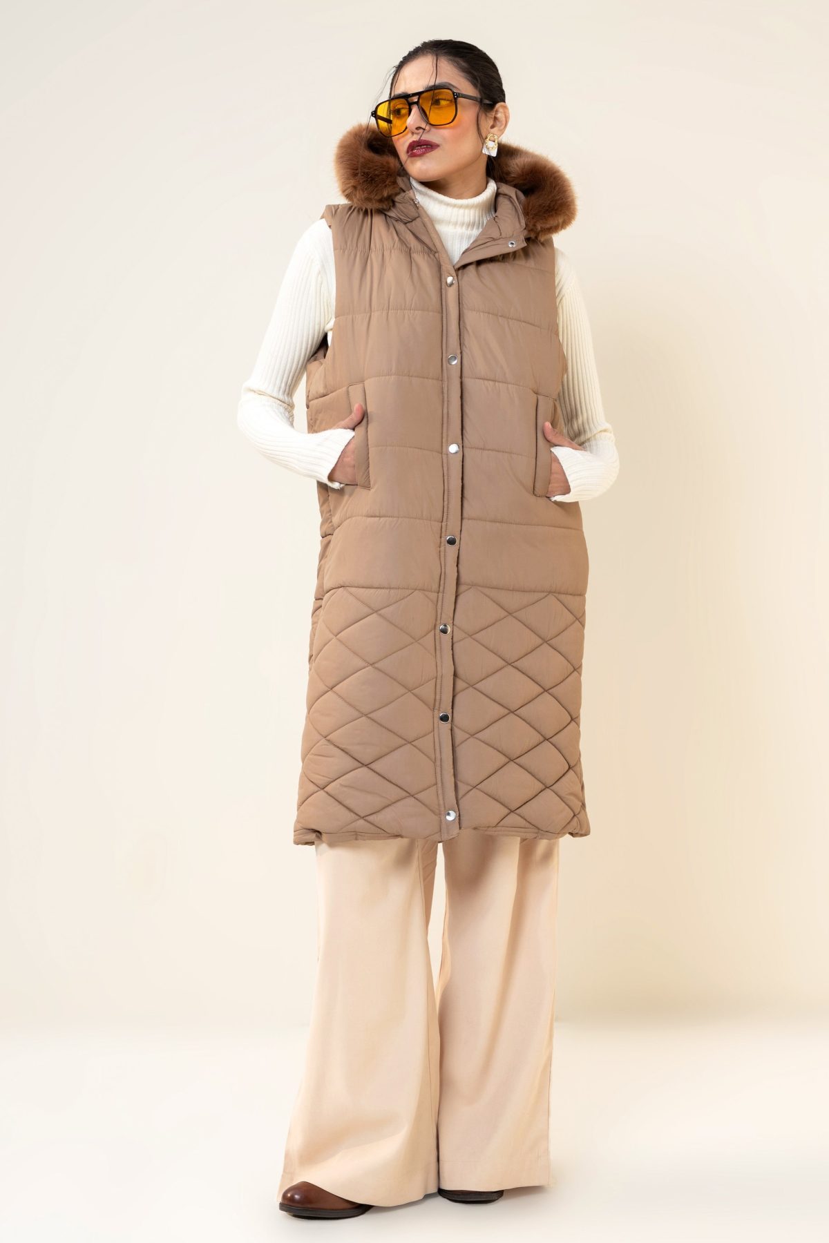 Hannah Neo Long Sleeveless Jacket with Fur hoodie Sand - Image 1