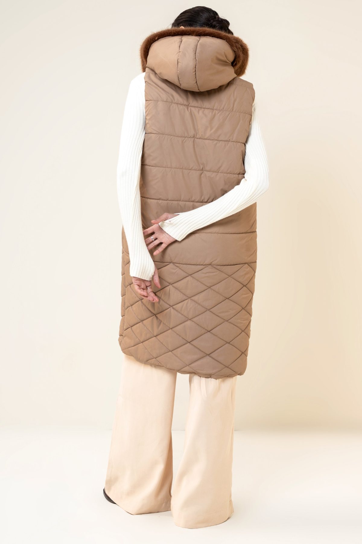 Hannah Neo Long Sleeveless Jacket with Fur hoodie Sand - Image 3