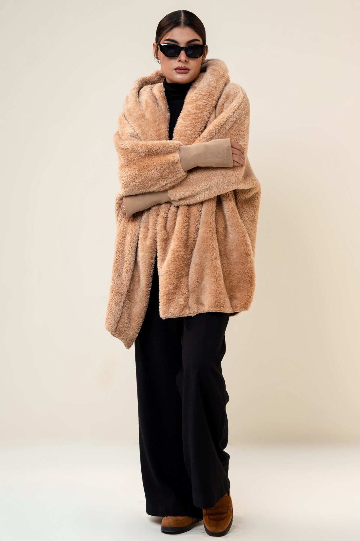 Bianca Plush Tan - Image 1