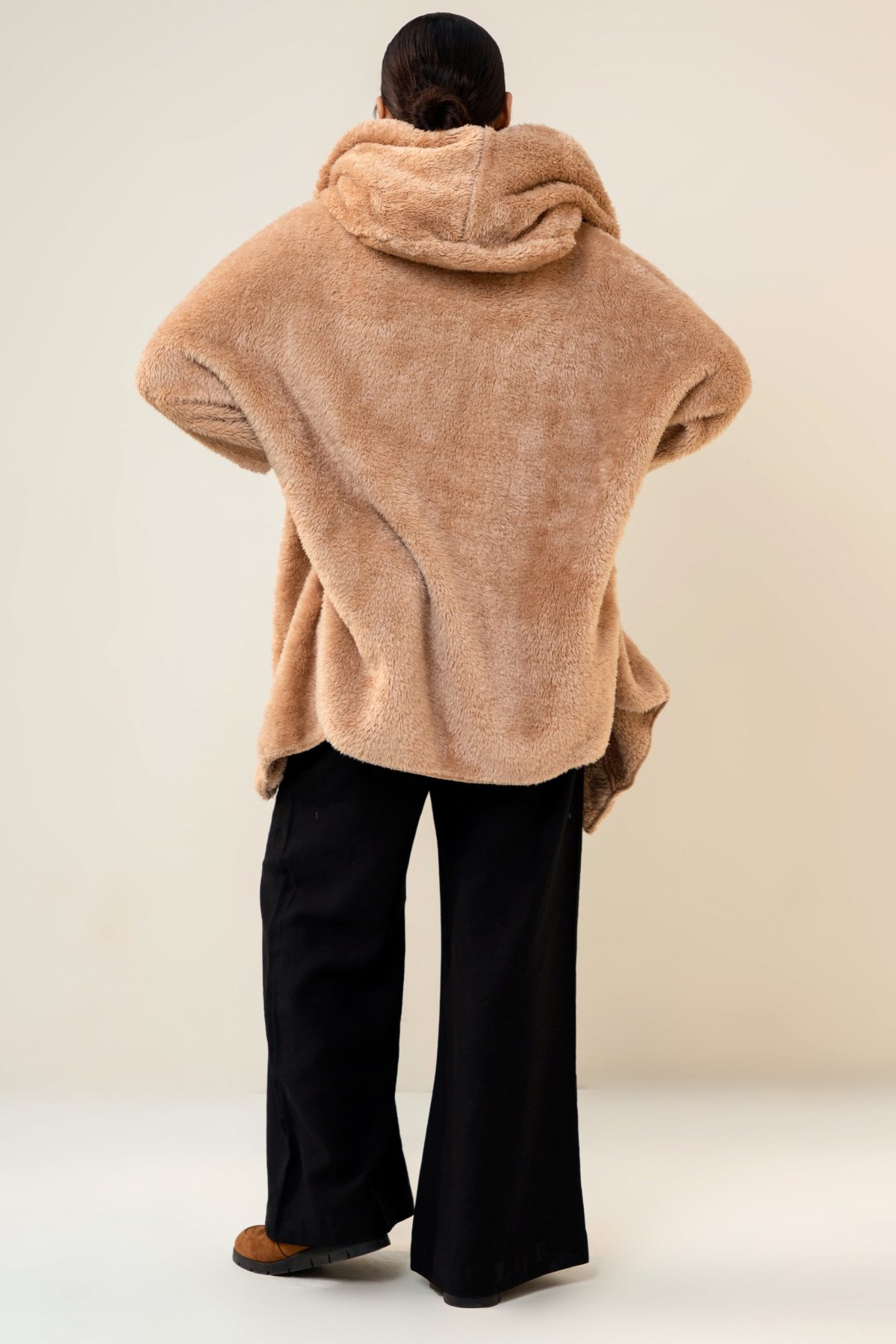 Bianca Plush Tan - Image 3