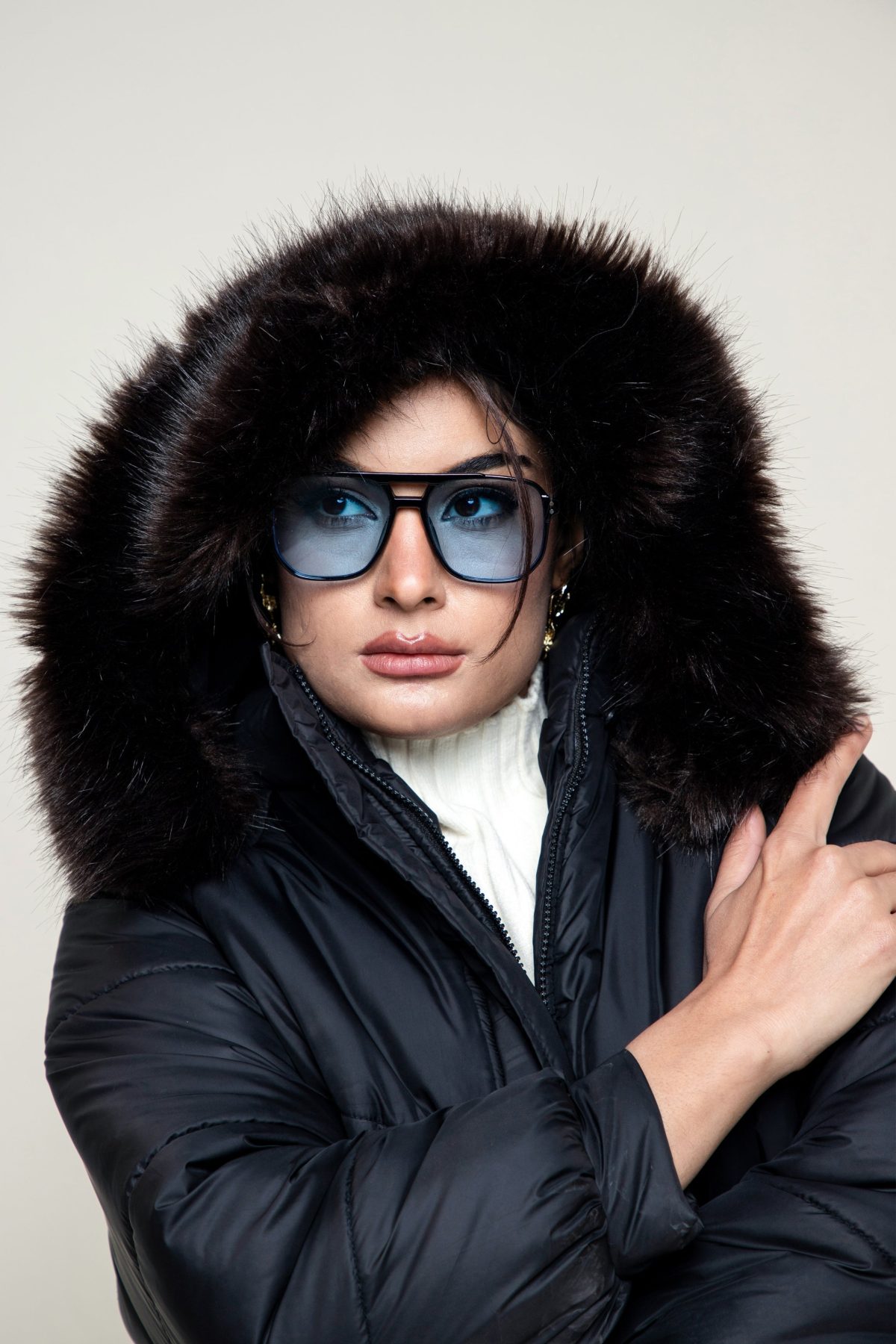Jaylen Neo Black with fur Hoodie - Image 4